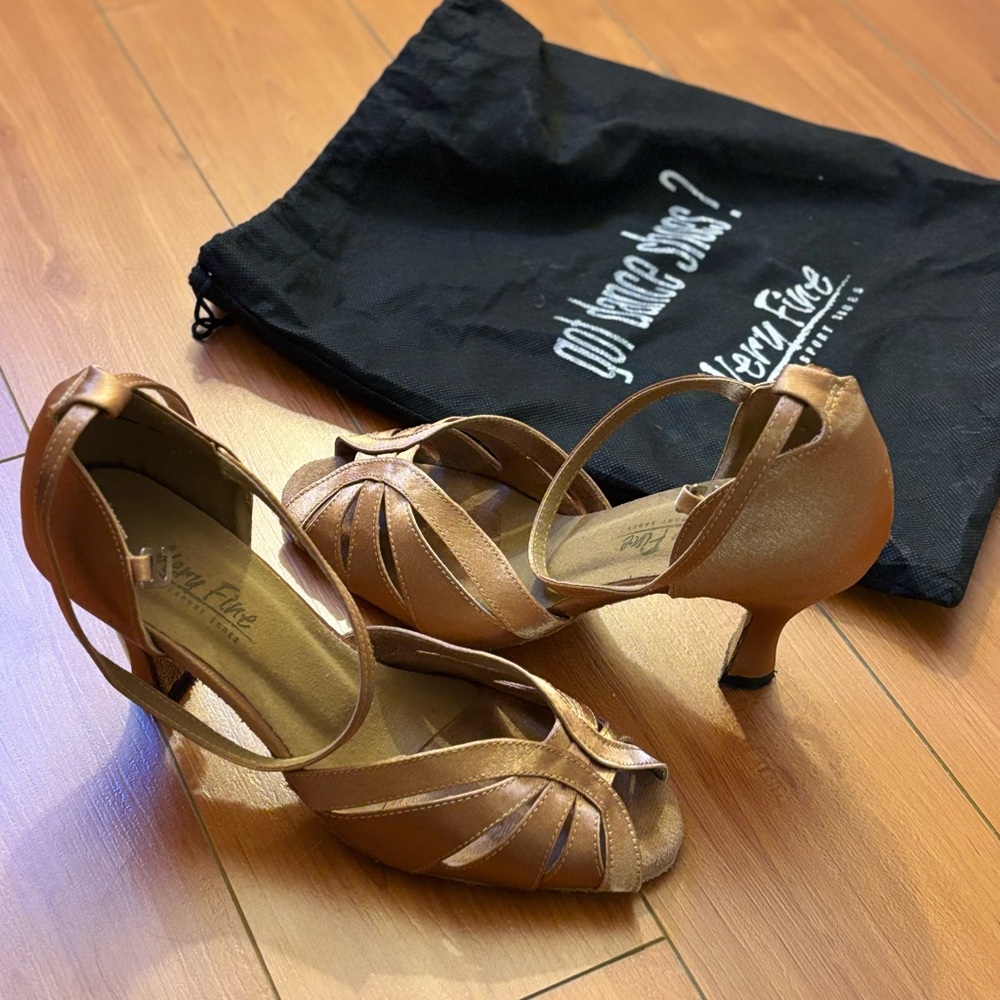 Very Fine Dancesport Dance Shoes - Tan Satin - 8.5